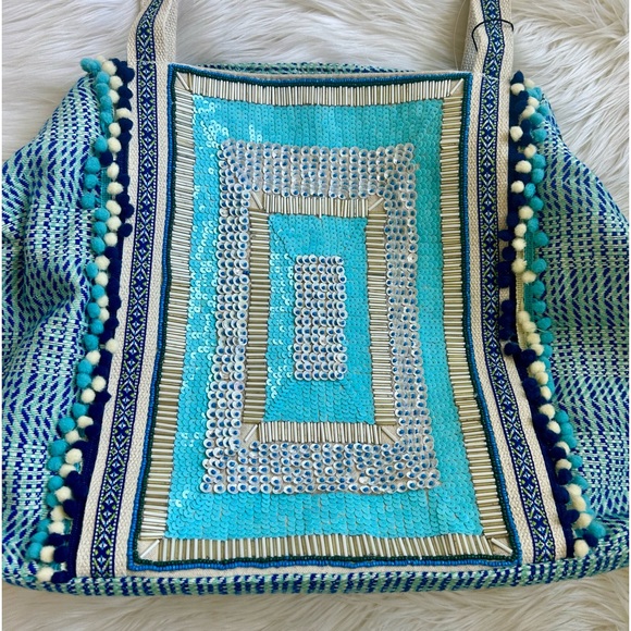 NWOT America & Beyond tote - Picture 3 of 7